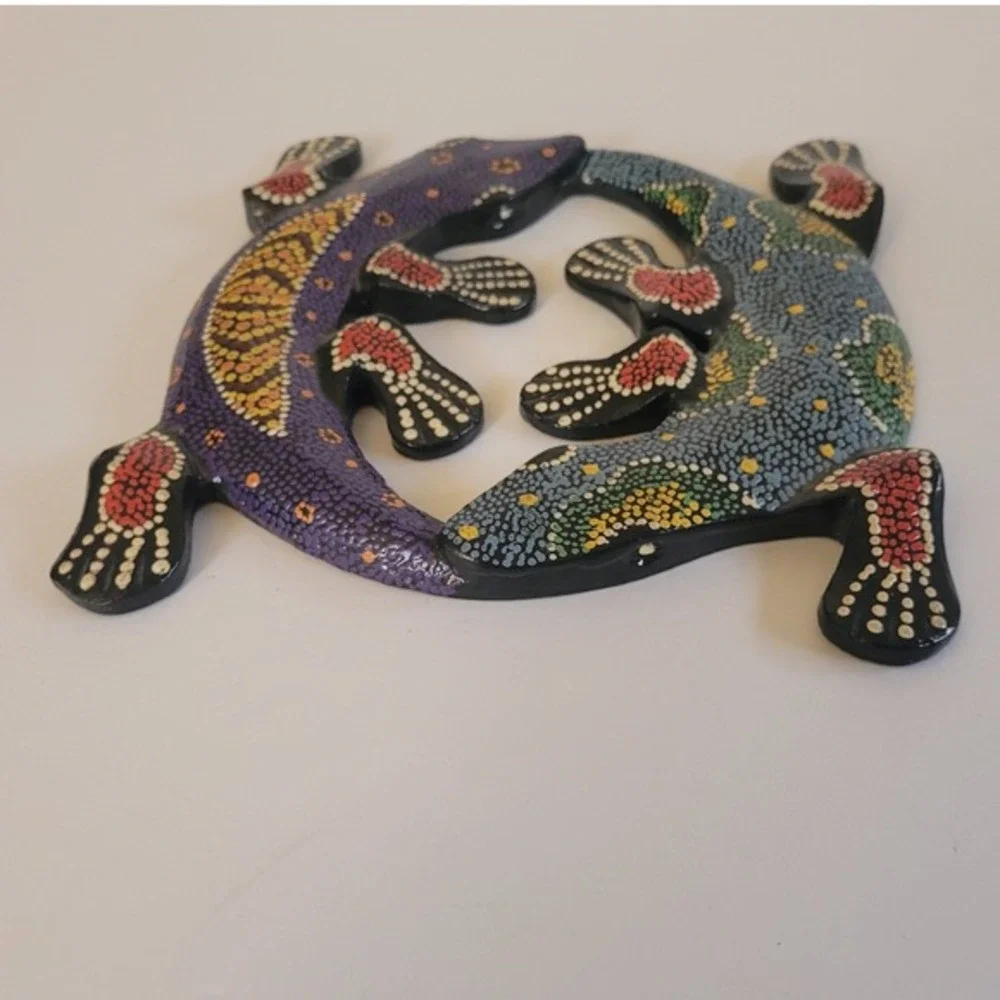 Hand Painted Carved Gecko Wall Art‎ Decor Tribal